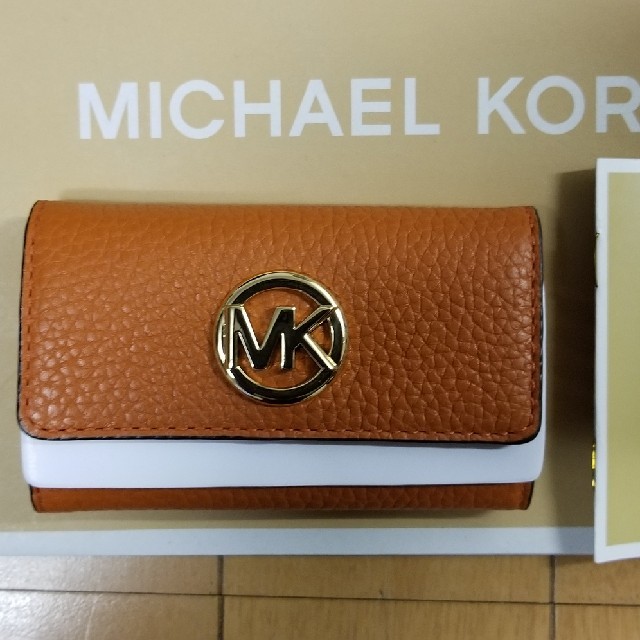 Michael Kors(マイケルコース)の最終値下げ！早い者勝ち！【新品未使用】MICHAEL KORSキーケース レディースのファッション小物(キーケース)の商品写真