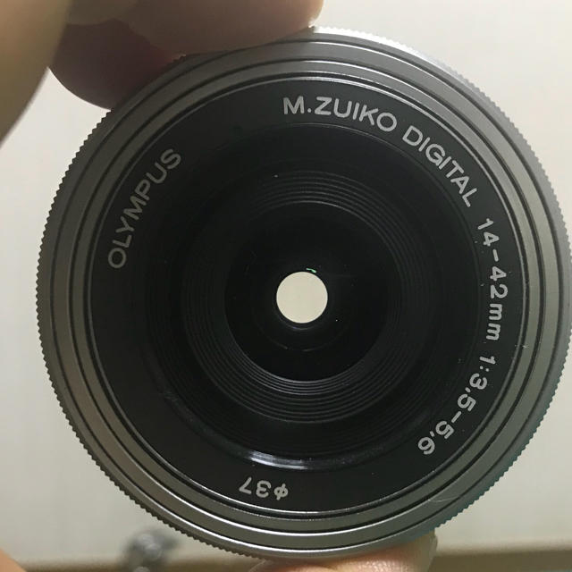 OLYMPUS(オリンパス)のM.ZUIKO DIGITAL ED 14-42mm F3.5-5.6 EZです スマホ/家電/カメラのカメラ(レンズ(ズーム))の商品写真