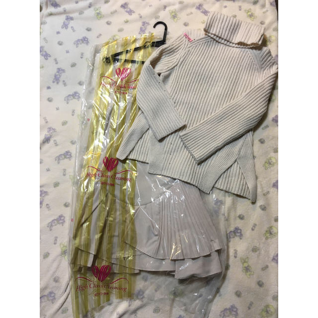 なないろ様専用!!石原さとみ着!!超美品!snidelコンビワンピース なないろ様専用!!石原さとみ着!!超美品!snidelコンビワンピース