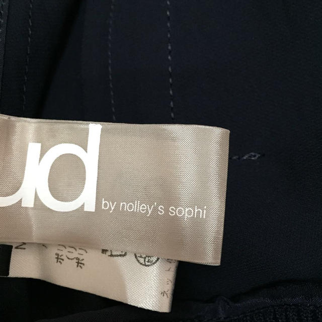 NOLLEY'S(ノーリーズ)のNOLLEY’sネイビーブルゾン レディースのジャケット/アウター(ブルゾン)の商品写真