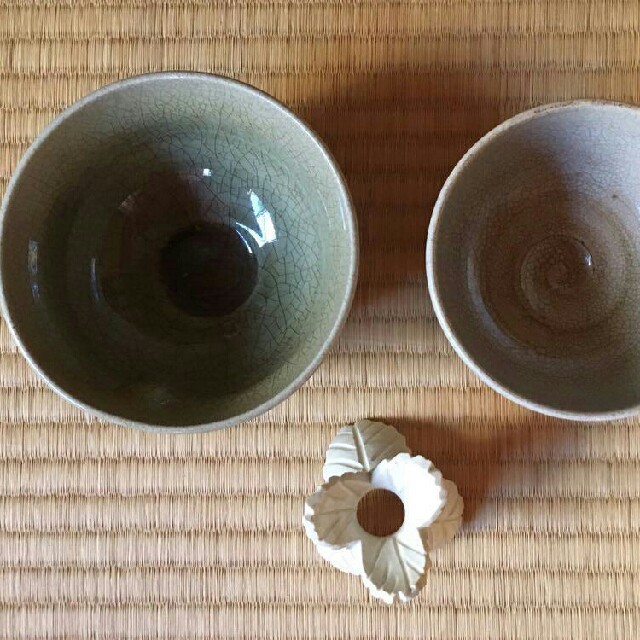 お茶碗2点と蓋置 エンタメ/ホビーの美術品/アンティーク(陶芸)の商品写真