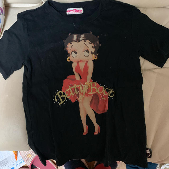 OLD BETTY'S(オールドベティーズ)のベディちゃん、黒Tシャツ レディースのトップス(Tシャツ(半袖/袖なし))の商品写真
