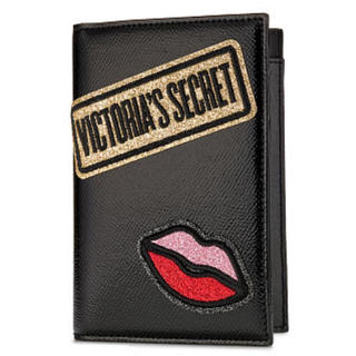 ヴィクトリアズシークレット(Victoria's Secret)のヴィクトリアシークレット パスポートケース(パスケース/IDカードホルダー)
