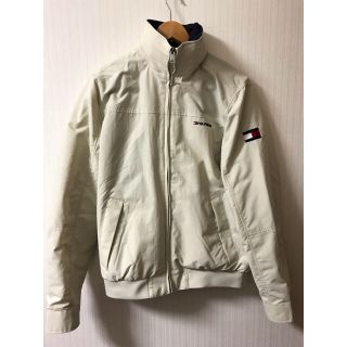 トミーヒルフィガー(TOMMY HILFIGER)の【新品】TOMMY HILFIGER ナイロンジャケット ベージュ Mサイズ(ナイロンジャケット)