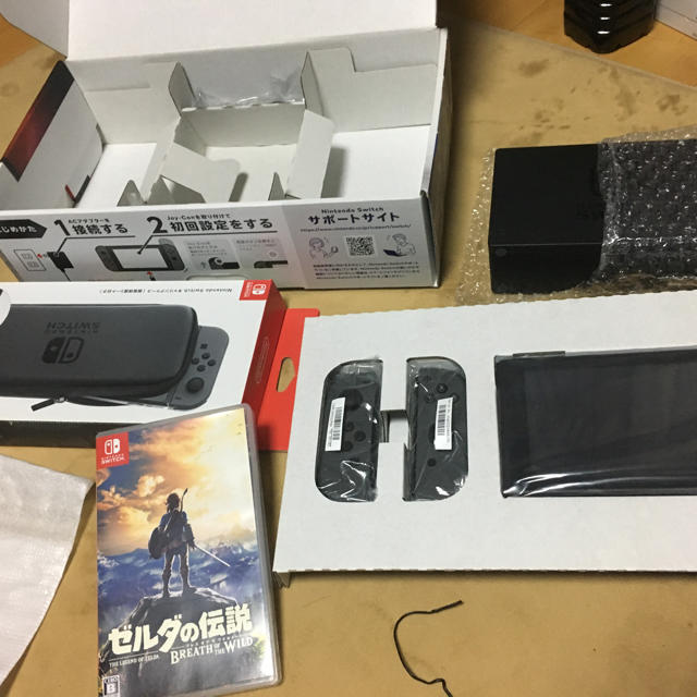 任天堂Switch 純正ケース ゼルダ