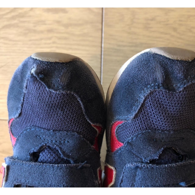 New Balance(ニューバランス)の⭐️専用⭐️ニューバランス スニーカー 15cm キッズ/ベビー/マタニティのキッズ靴/シューズ(15cm~)(スニーカー)の商品写真