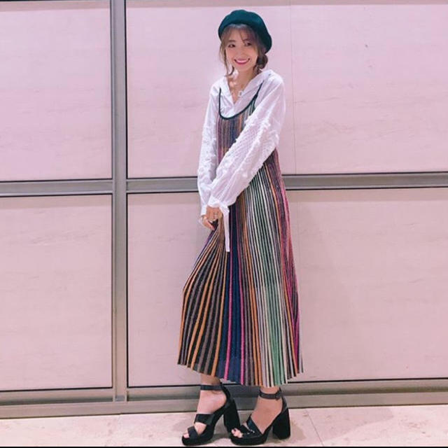 ZARA - 完売品 ZARA シャイニー マルチカラー ワンピースの通販 by RAN