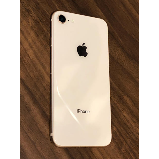 iPhone8 au 美品 即発送可能です☆