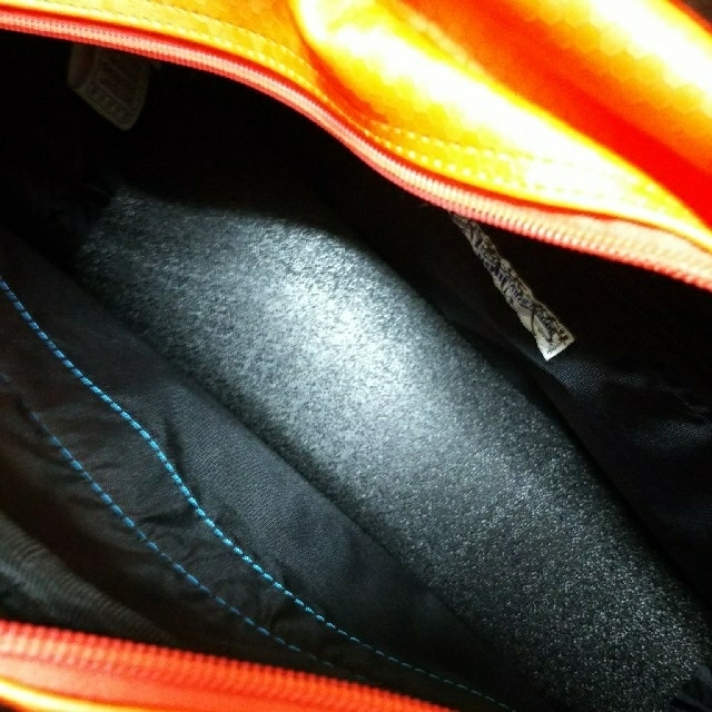 PUMA(プーマ)のプーマ エナメルバッグ PUMA ビックロゴ メンズのバッグ(ショルダーバッグ)の商品写真