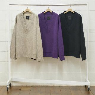 アンユーズド(UNUSED)のunused 18aw vネックニット サイズ1(ニット/セーター)