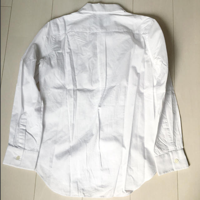 COMME des GARCONS(コムデギャルソン)のtricot 丸襟 白シャツ レディースのトップス(シャツ/ブラウス(長袖/七分))の商品写真