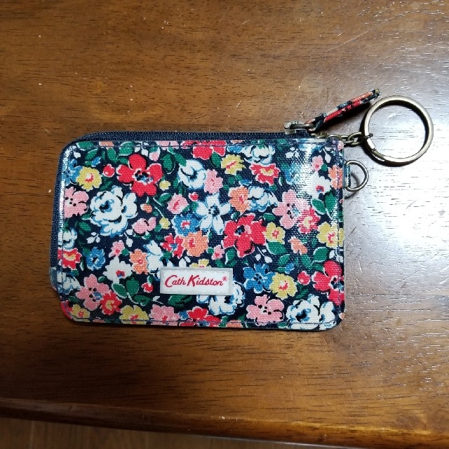 Cath Kidston(キャスキッドソン)のCath Kidston　パスケース レディースのファッション小物(名刺入れ/定期入れ)の商品写真