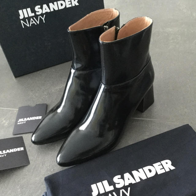 Jil Sander(ジルサンダー)の【週末限定】定価約8.5万早い者勝ち‼️新品正規品ジルサンダーネイビー レディースの靴/シューズ(ブーツ)の商品写真