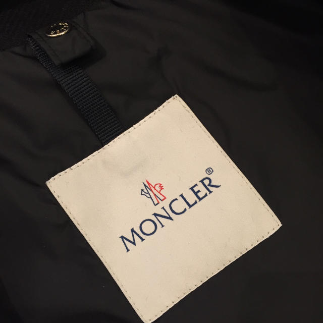 MONCLER(モンクレール)の専用ページ ◎ レディースのジャケット/アウター(ノーカラージャケット)の商品写真