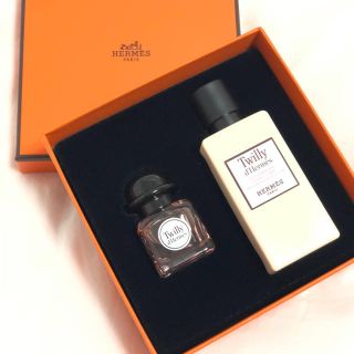 エルメス(Hermes)のHERMES ツイリーミニギフトボックス非売品(香水(女性用))