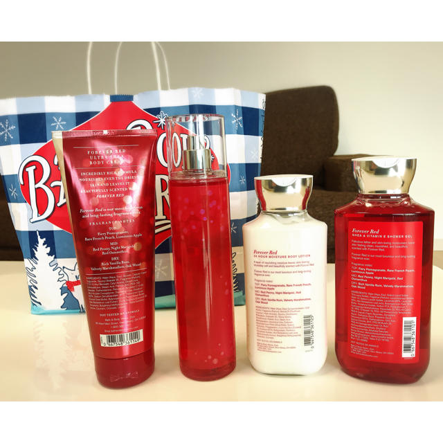 Bath & Body Works(バスアンドボディーワークス)のバスアンドボディーワークス ✨新品✨ 4本セット✨ コスメ/美容のボディケア(ボディソープ/石鹸)の商品写真