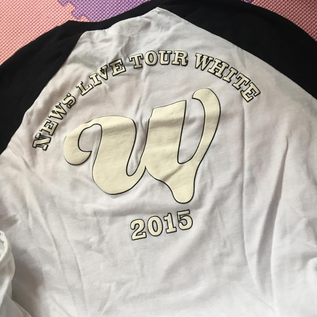 NEWS(ニュース)のNEWS WHITE 2015 ライブ グッズ tシャツ teamWHITE エンタメ/ホビーのタレントグッズ(アイドルグッズ)の商品写真