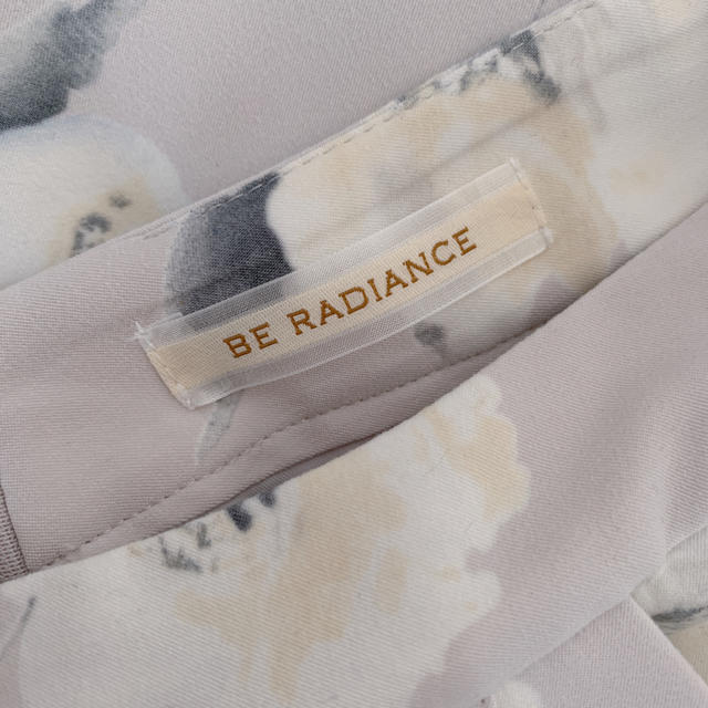 BE RADIANCE(ビーラディエンス)のR様専用 BE RADIANCE♡花柄コクーンスカート レディースのスカート(ミニスカート)の商品写真