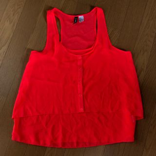 エイチアンドエイチ(H&H)のH&M 赤トップス(シャツ/ブラウス(半袖/袖なし))