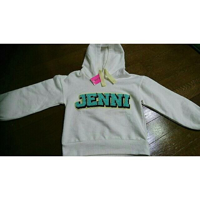 JENNI(ジェニィ)のjenniパーカー新品130☆値下げ キッズ/ベビー/マタニティのキッズ服女の子用(90cm~)(Tシャツ/カットソー)の商品写真