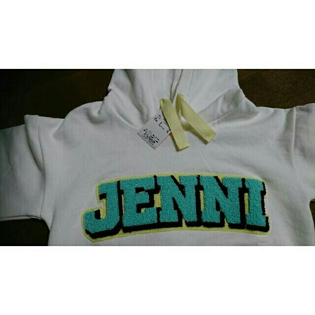 JENNI(ジェニィ)のjenniパーカー新品130☆値下げ キッズ/ベビー/マタニティのキッズ服女の子用(90cm~)(Tシャツ/カットソー)の商品写真