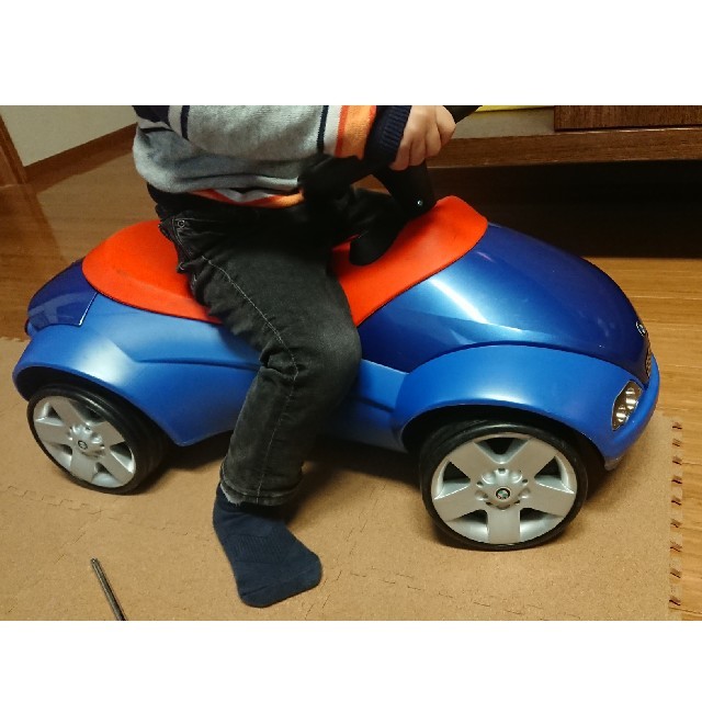 BMW(ビーエムダブリュー)のベビーレーサー BMW 乗用玩具 キッズ/ベビー/マタニティのおもちゃ(手押し車/カタカタ)の商品写真