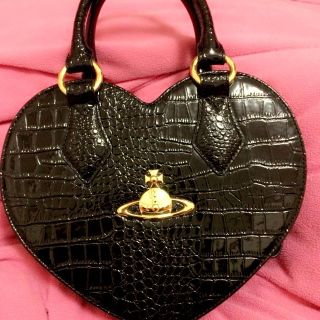 ヴィヴィアンウエストウッド(Vivienne Westwood)のVivienneのハート型バッグ(ハンドバッグ)