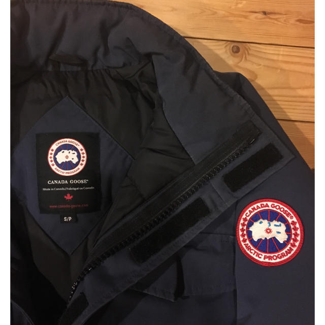 CANADA GOOSE(カナダグース)のカナダグース   カムループス  men's S メンズのジャケット/アウター(ダウンジャケット)の商品写真