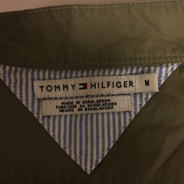 TOMMY HILFIGER(トミーヒルフィガー)のトミー☆カーキジャケット レディースのジャケット/アウター(ノーカラージャケット)の商品写真