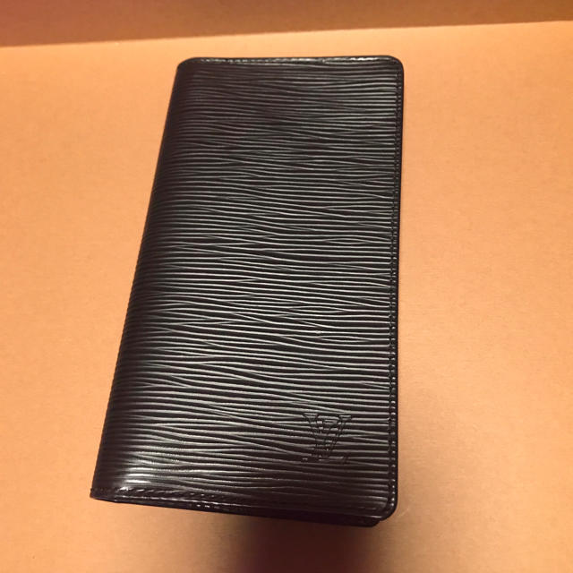 ルイヴィトン  二つ折り長札入れ  エピ 黒  超美品  シルバー刻印