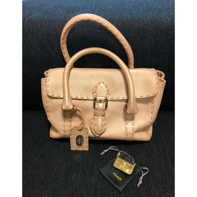 FENDI フェンディ セレリア 美品 バッグチャーム付き - ハンドバッグ