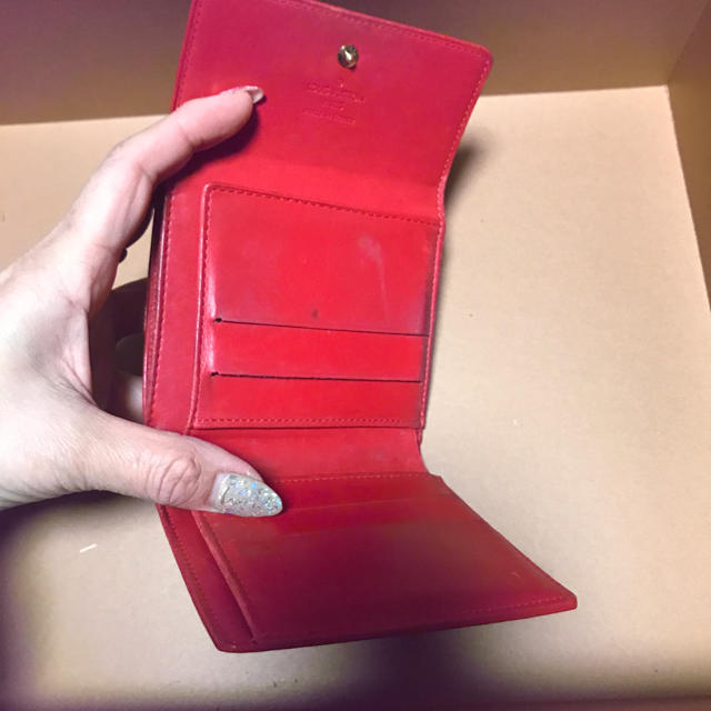 LOUIS VUITTON(ルイヴィトン)のルイヴィトン 財布 ヴェルニ   赤 M91169 レディースのファッション小物(財布)の商品写真