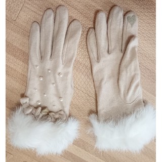 リズリサ(LIZ LISA)のリズリサ＊ファー リボン チャーム付き 手袋(手袋)