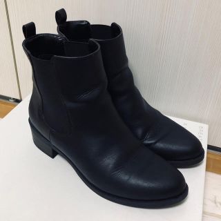 ザラ(ZARA)の超美品 サイドゴアブーツ(ブーティ)