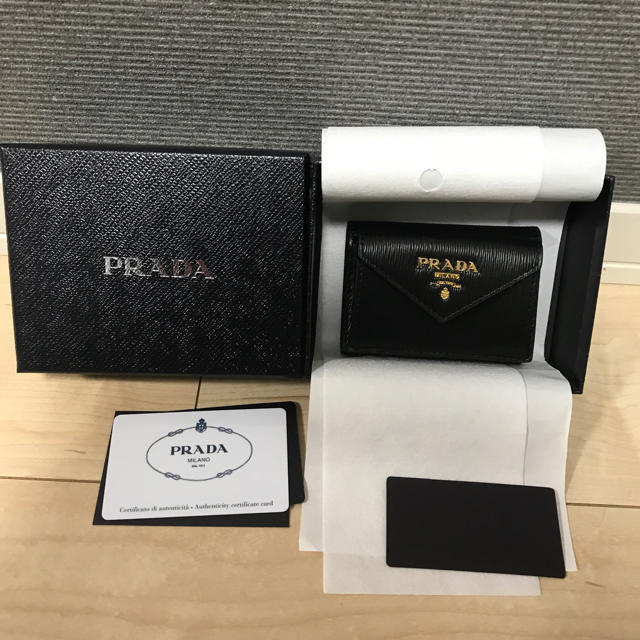 PRADA プラダ ミニ財布 VITELLO MOVE