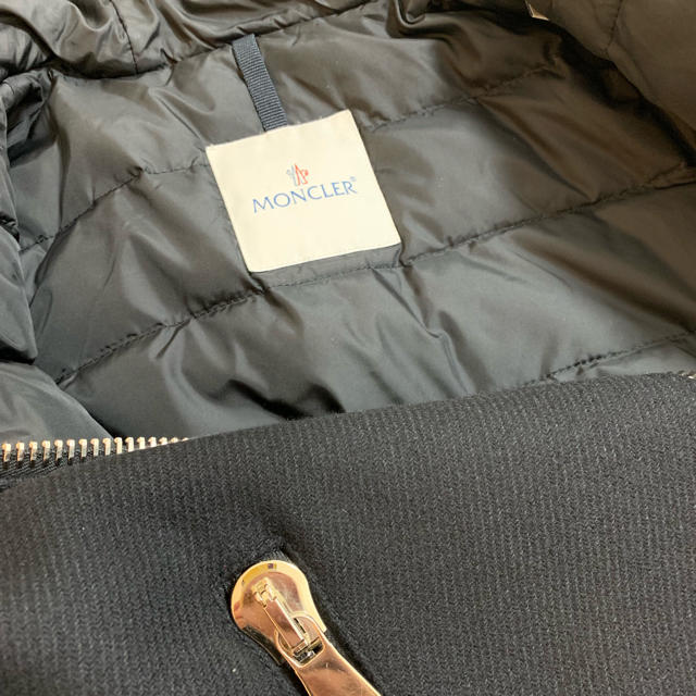 MONCLER(モンクレール)のモンクレール レディース ARBU 正規品 黒 ウールコート ダウン 1 レディースのジャケット/アウター(ダウンコート)の商品写真