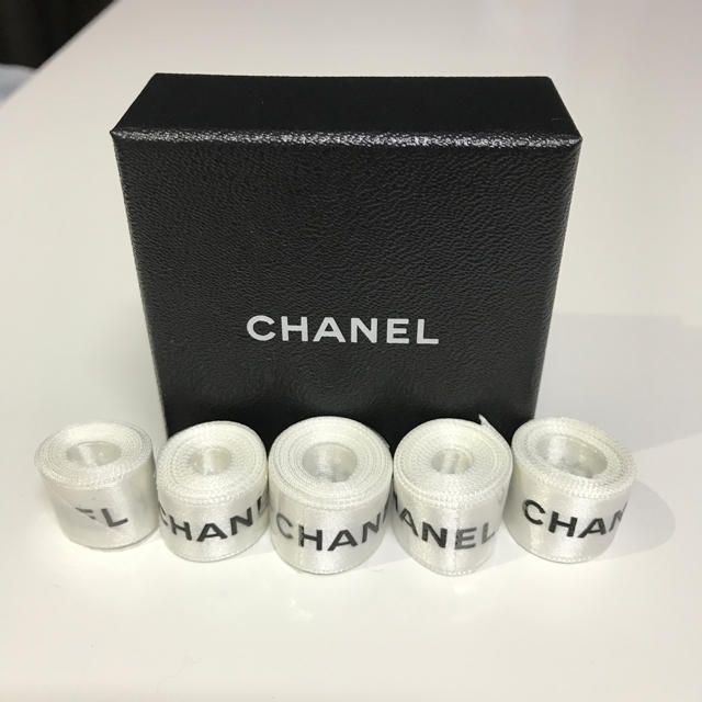 CHANEL(シャネル)のCHANEL＊シャネル 箱とりぼん リボン インテリア/住まい/日用品のオフィス用品(ラッピング/包装)の商品写真