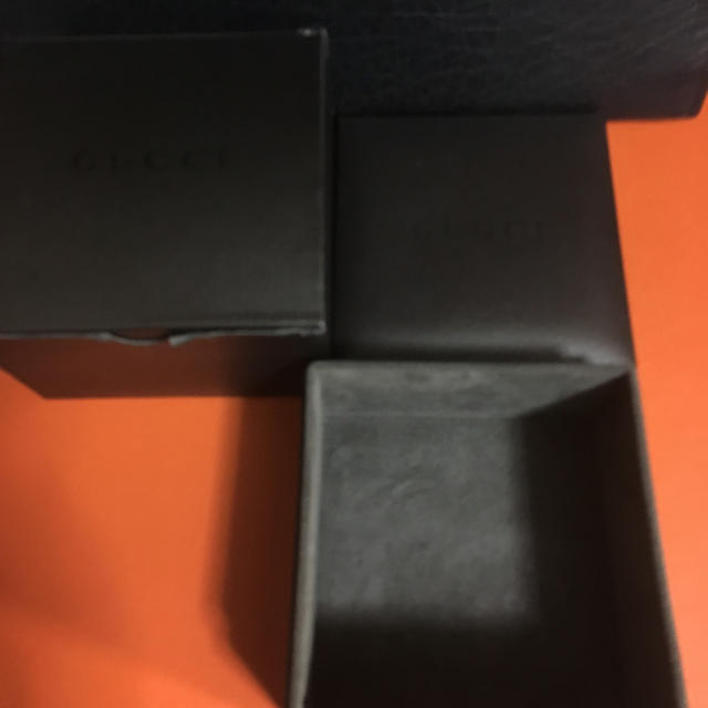 Gucci(グッチ)の✳︎箱のみ  本物グッチの時計用の保存箱 保存ケース レディースのファッション小物(その他)の商品写真