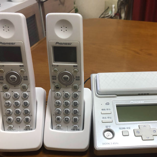 Pioneer - パイオニア コードレス電話 子機2台付きの通販 by まり's shop｜パイオニアならラクマ