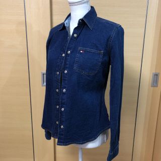 トミーヒルフィガー(TOMMY HILFIGER)の【chialo様専用】デニムシャツ M(シャツ/ブラウス(長袖/七分))