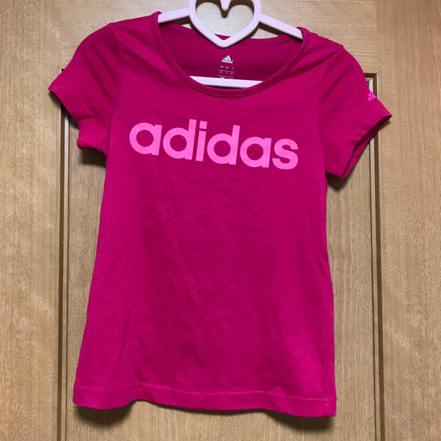 adidas(アディダス)のアディダス  半袖 キッズ/ベビー/マタニティのキッズ服女の子用(90cm~)(Tシャツ/カットソー)の商品写真