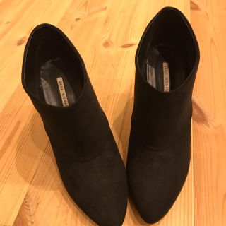 ザラ(ZARA)のZARAブーツ(ブーティ)