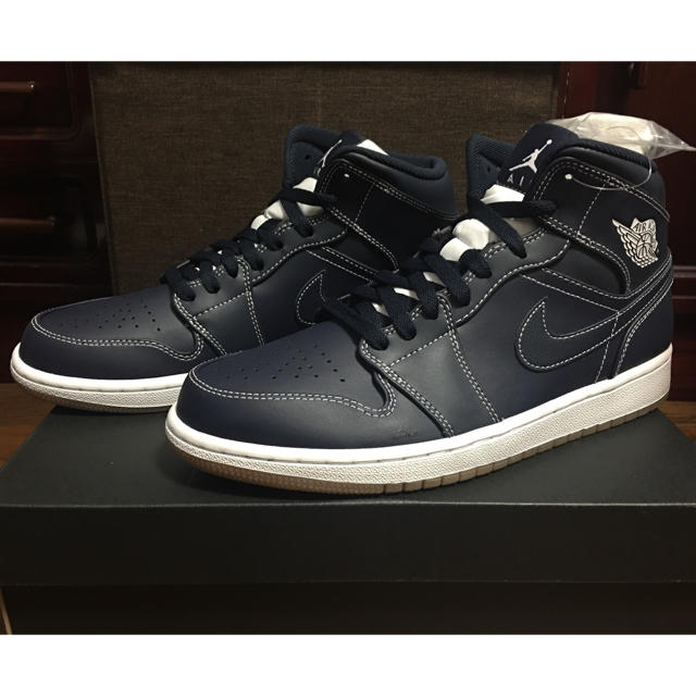 air jordan 1 mid re2pect