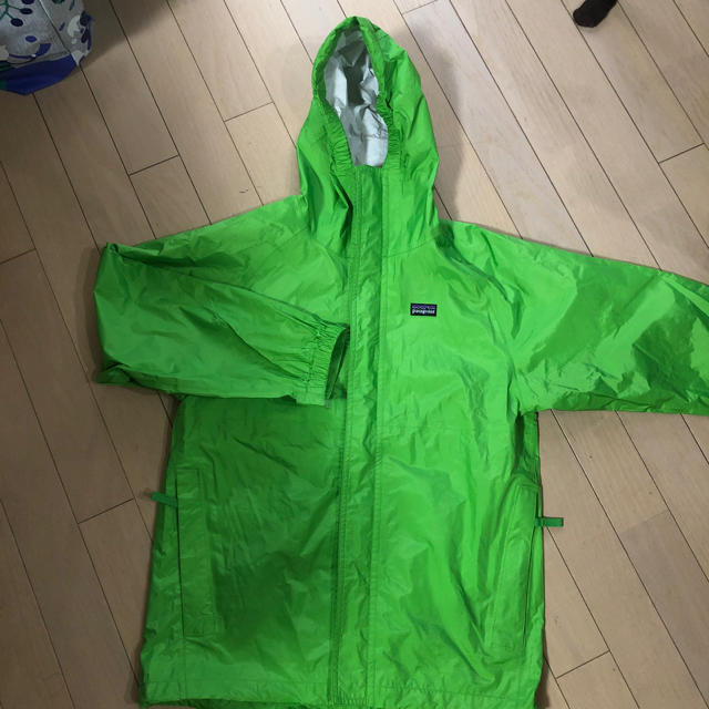 patagonia(パタゴニア)のpatagonia KIDS サイズＬ ジャンバー キッズ/ベビー/マタニティのキッズ服男の子用(90cm~)(ジャケット/上着)の商品写真