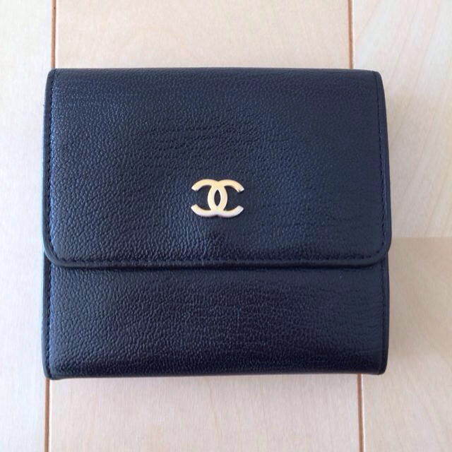 CHANEL 折り財布