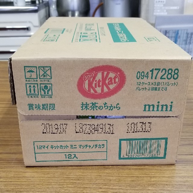 Nestle(ネスレ)のKitKat　キットカット　抹茶のちから　12袋12セット　144個入り 食品/飲料/酒の食品(菓子/デザート)の商品写真