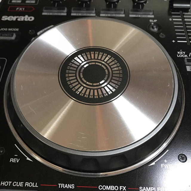 Pioneer(パイオニア)のPioneer DDJ-SR☆pcdj 楽器のDJ機器(DJコントローラー)の商品写真