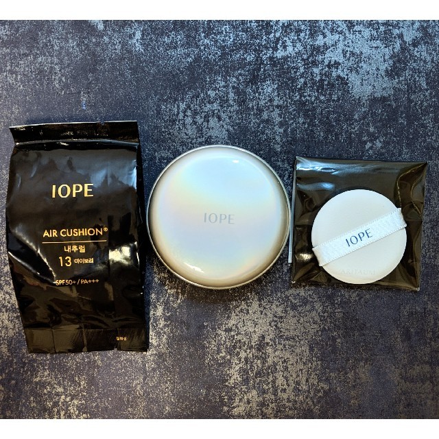 IOPE(アイオペ)のIOPE
エアクッション 13　レフィル・パフ付き(未開封) コスメ/美容のベースメイク/化粧品(ファンデーション)の商品写真