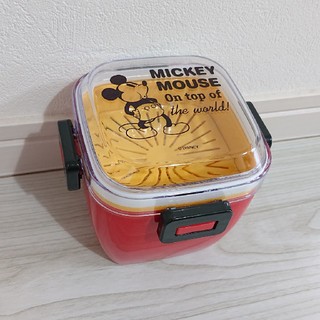 ミッキーマウス(ミッキーマウス)の一点限り❗新品 ミッキー サラダランチボックス 弁当箱 620ml(弁当用品)