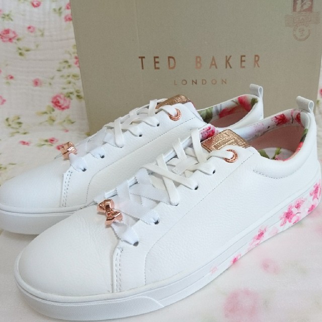 TED BAKER レディーススニーカー